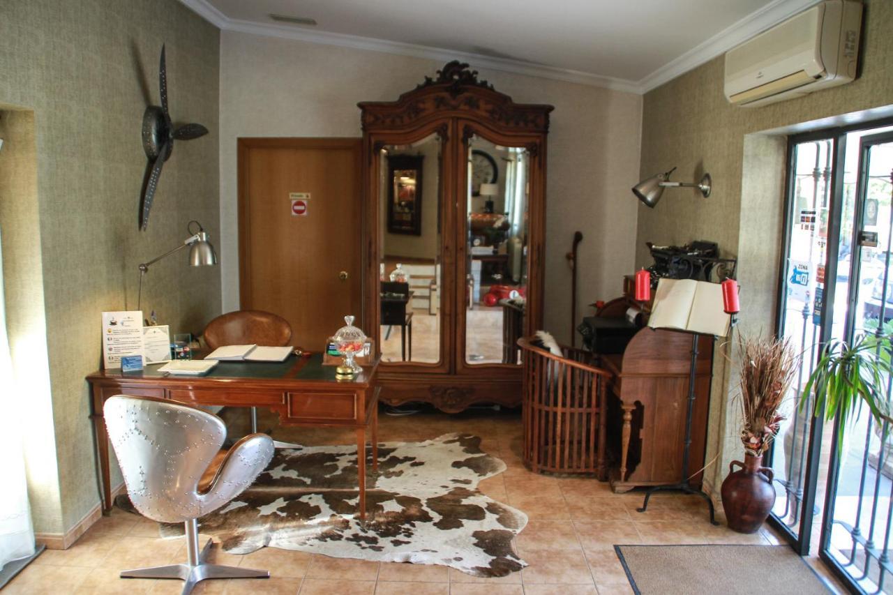 Hotel Iris Ла Елиана Екстериор снимка